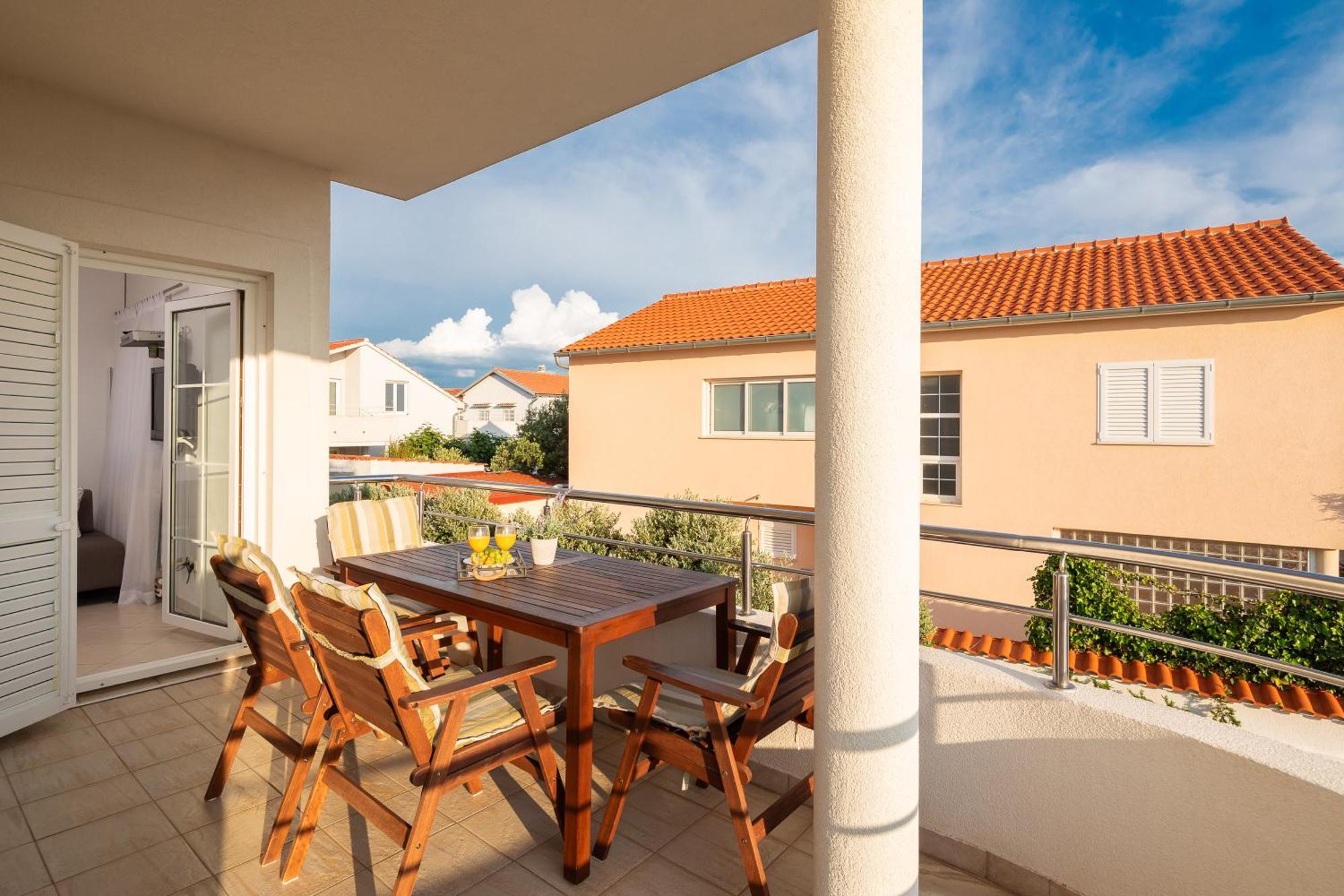 Apartments Tihi III Vodice Buitenkant foto